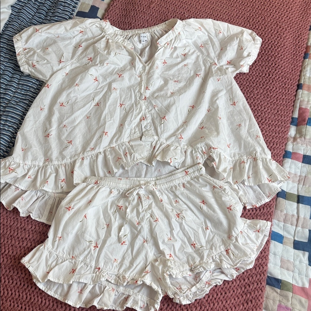 PIYAMA Sophia Sleep Set - Lily floral pattern with ruffles